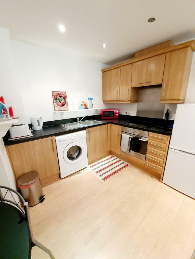 Southend Ground Floor Apartment With Parking Экстерьер фото